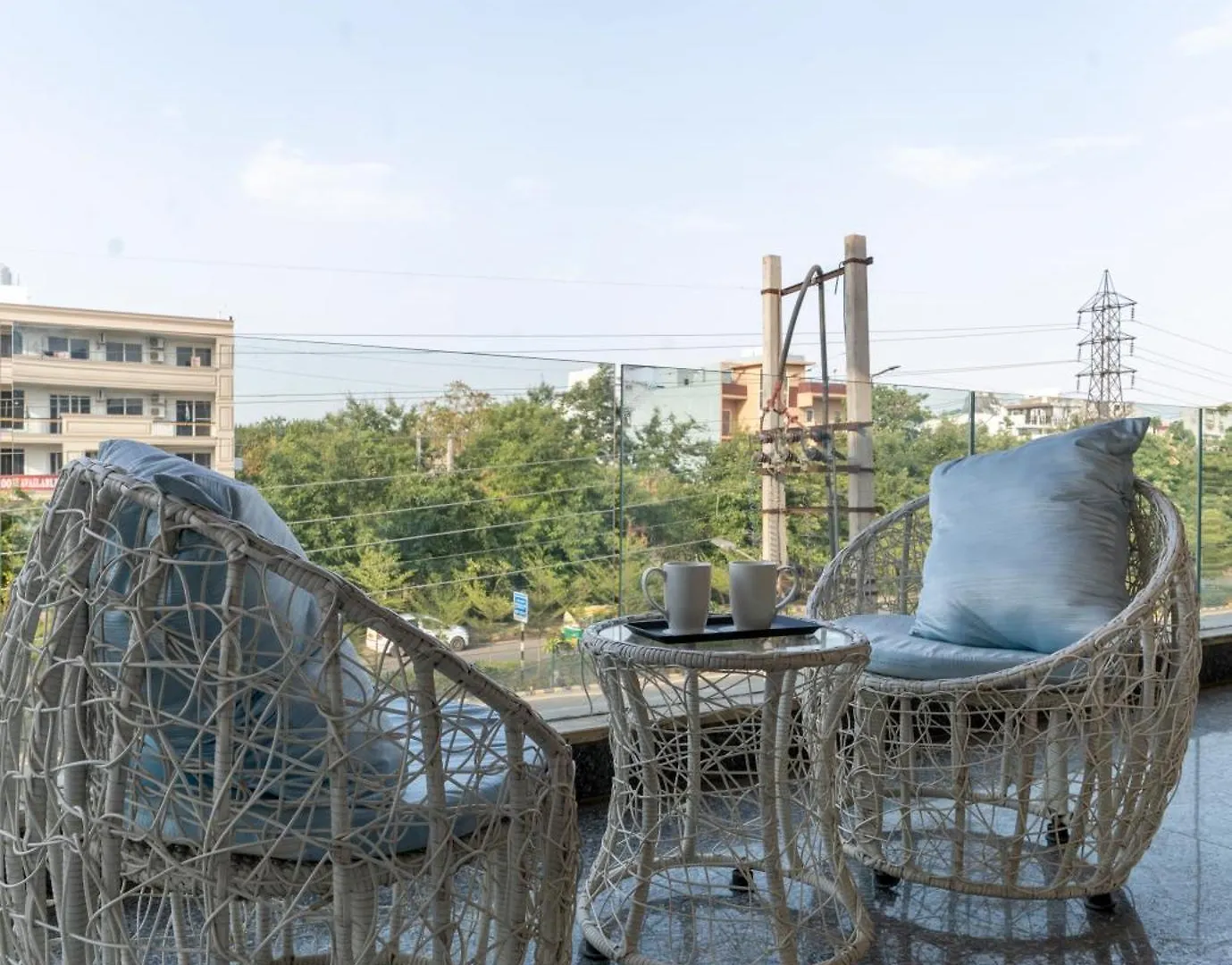 Lime Tree Hotel - Near Medanta Hospital Gurgaon